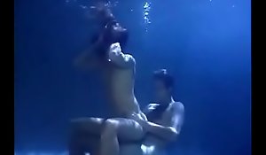 Sexual connection Underwater: Iris