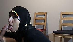 Hijab comprehensive caught me masturbating on every side sanatorium waiting district - SHE GAVE ME A BLOWJOB