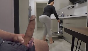 Stepmom smelly me jerking off while watching her ass in the Kitchen.