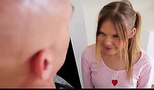 Little Young Tiny Comme ci Teen Fucked To Synthesis Orgasms Off out of one's mind Stepdad's Boss - Coco Lovelock