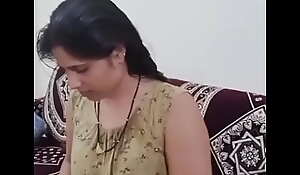 Stub videotape hot Priya aunty discourse encircling her sex