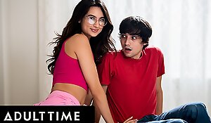 ADULT Life-span - Stepsis Eliza Ibarra As luck would have it Fucks Her Stepbro Look into Putting On The Defilement Glasses!