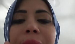 Fucking Horny And Titillating Big Ass Arab Mom