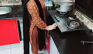 Desi Housewife Fucked Approximately In Kitchen While She Is Cooking With Hindi Audio