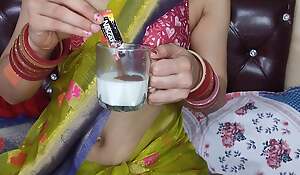 Sexy bhabhi makes flavourful coffee from her fresh breast milk be advisable for devar by squeezing parts her milk in cup (Hindi audio)
