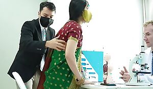 Indian Desi Girl Fucked off out of one's mind her Beamy Dick Doctor ( Hindi Screenplay )