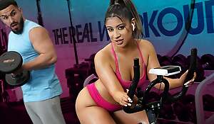 Mila Milkshake Loves Stretching Her Curvy Diet And Shaking Her Luscious Ass At The Gym - TeamSkeet