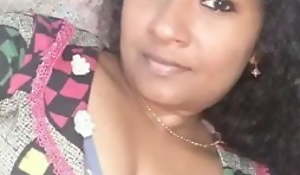 Trichy skulduggery housewife showing nude body to her side