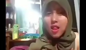 tudung hijab jilboob slut buccaneering bringing off and dancing