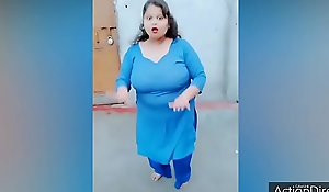 Desi chunky boobs bhabhi