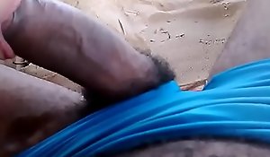 Oral sex to a catch fore margin / Branquinha se acabando doll-sized boquete na praia